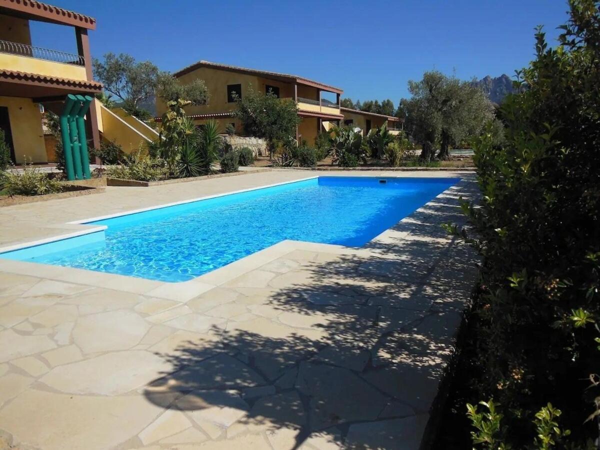 Appartamento In Splendido E Riservato Villaggio, Marina Di Tertenìa 外观 照片
