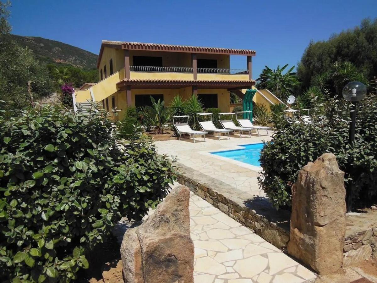 Appartamento In Splendido E Riservato Villaggio, Marina Di Tertenìa 外观 照片